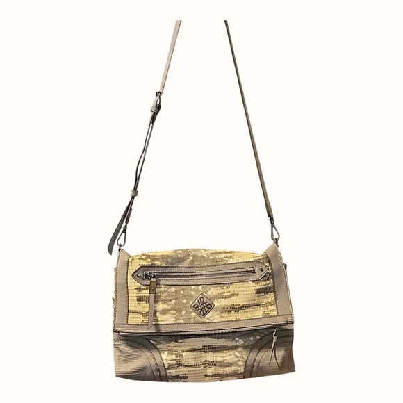 Simply Vera Vera Wang Faux Snakeskin Convertible Crossbody Bag Neutral Grey - Picture 2 of 14